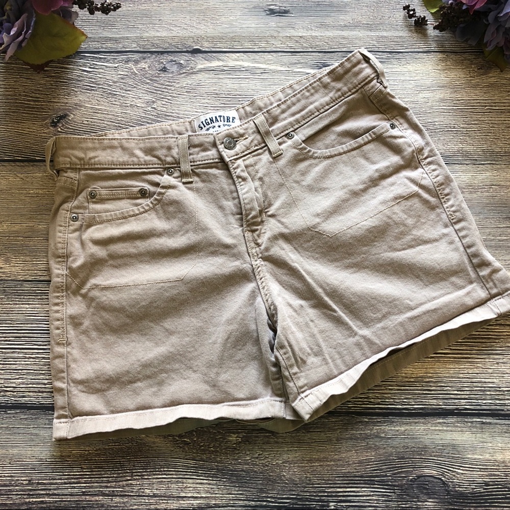 Levi's Signature Khaki Tan Shorts sz 12